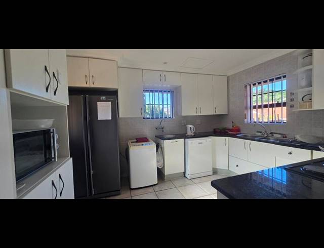 3 BEDROOM HOUSE FOR SALE IN DOLPHIN CREEK GOLF ESTATE